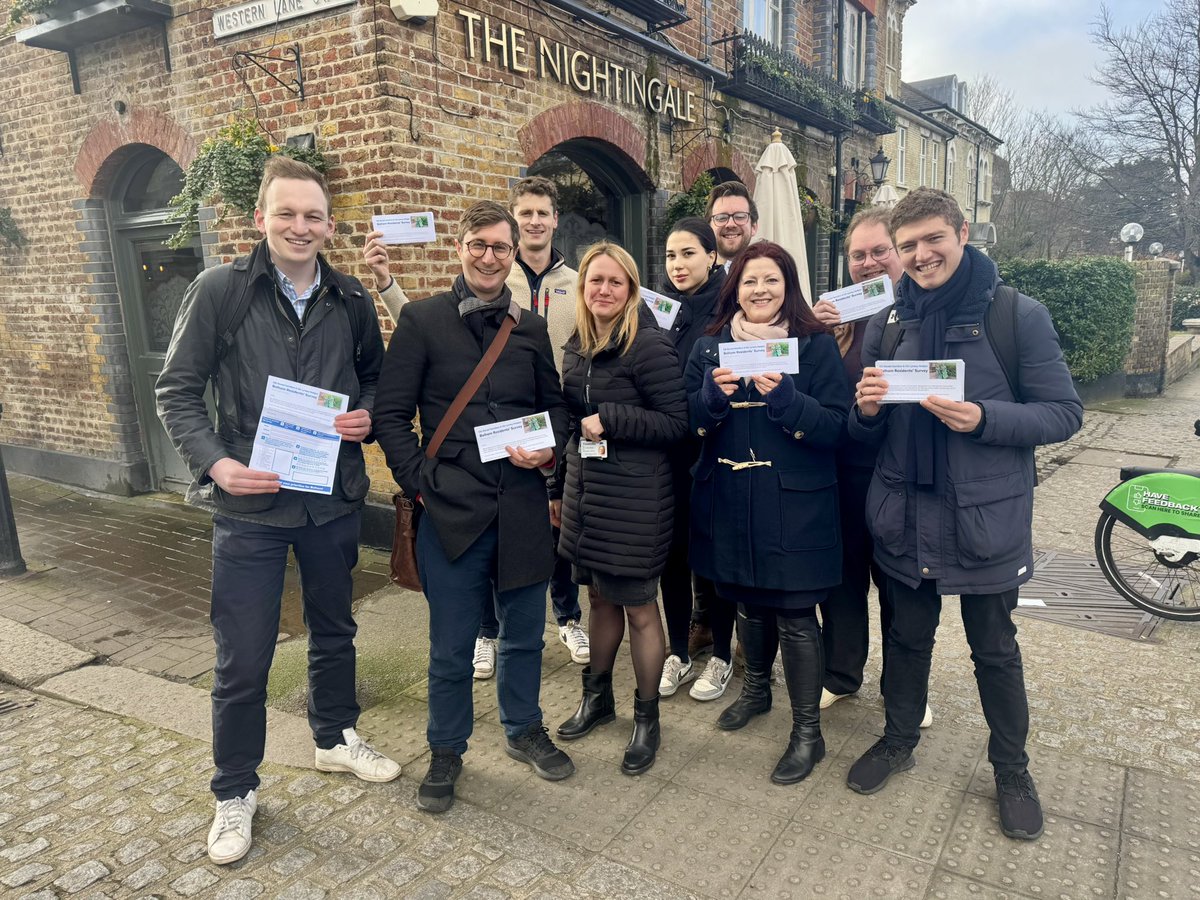 Great team out listening to residents in #Balham &amp; #ClaphamSouth today. General consensus is taxpayers are not getting good value for money from #wandsworth Labour administration - weekly waste collections have declined, food waste is shambolic and roads are dirtier than ever!
