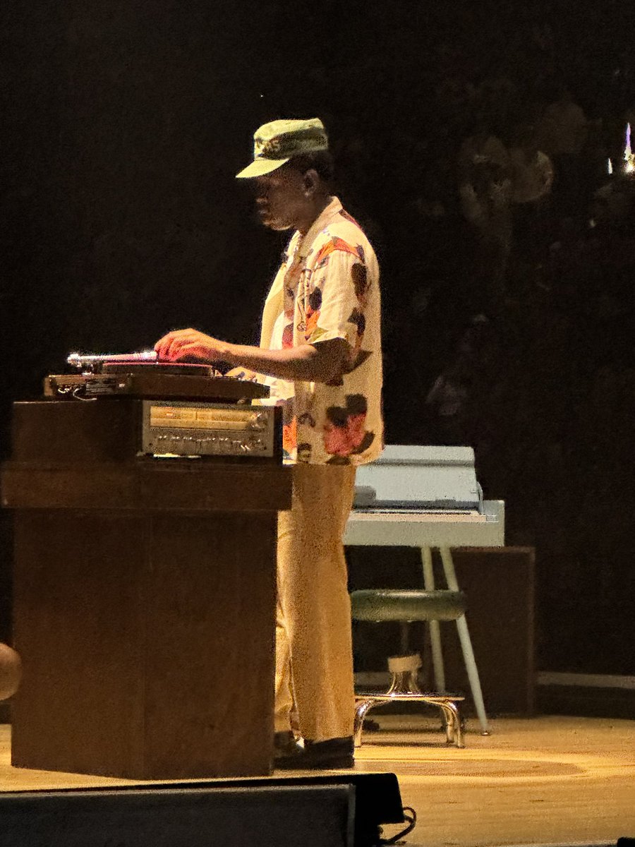 gray0k's tweet image. Like watching a movie.

Tyler, The Creator

Vancouver 2025