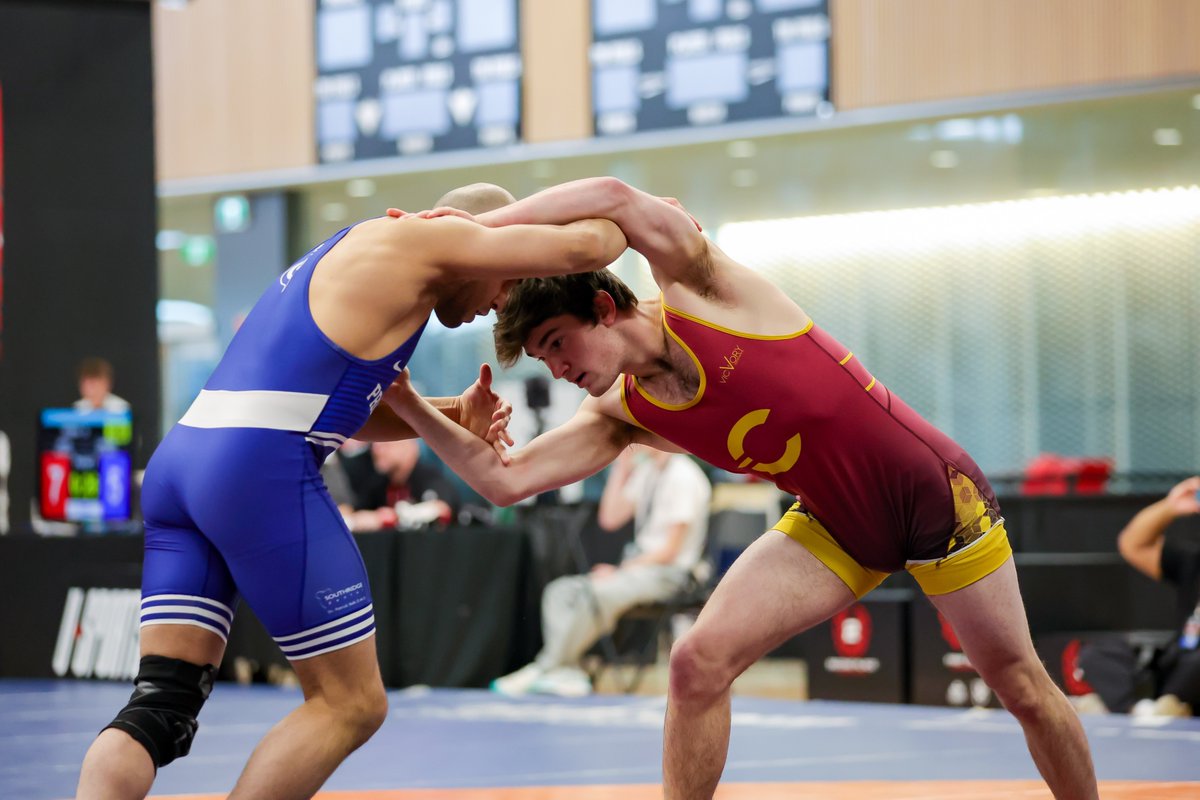 Some shots from the day 2 morning action at the WCL <a href="/USPORTSca/">U SPORTS</a> Invitational Championships. Gold medal matches up next at 3 p.m. #Wrestling