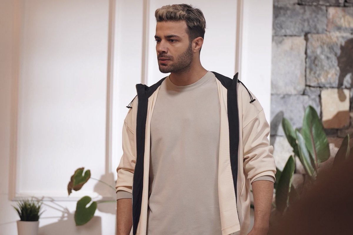 vuralsahanoglu's tweet photo. #GaniCeylan 🫡 
@piyasadizi @pastelfilm @KanalD https://t.co/58zU6S9q7Q