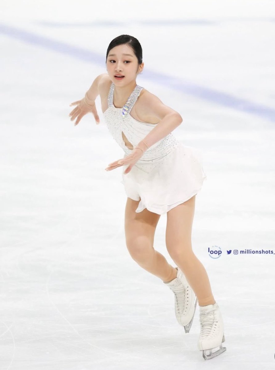 사꿈 이렇게 보내고싶지않아
시니어니만큼 새 무대를 준비하겠지만 사꿈도 그 전 프리(ㅈㅅ기억까묵)도 너무너무너무너무 보내기 아쉽다..