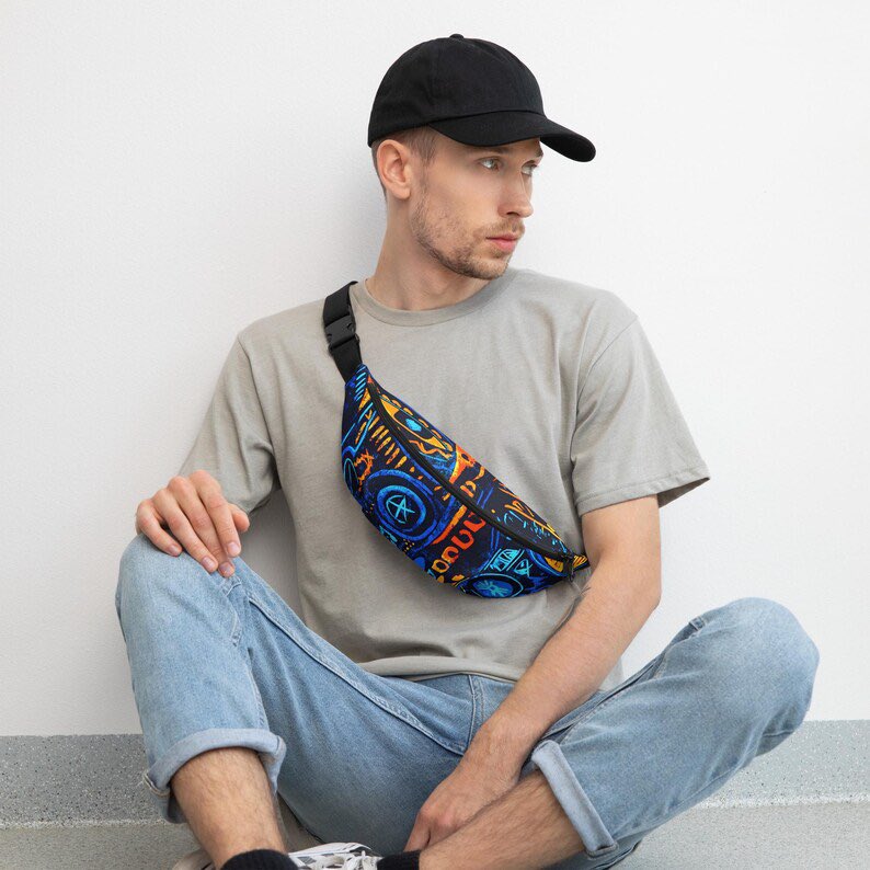 UnusualzExpress's tweet photo. Level up your look with our Afrocentric Fanny Packs—available in 2 sizes. Shop now via the link in bio!

#AfrocentricFashion #FannyPackFresh #CultureMeetsStyle #BoldAndBeautiful #WearYourHeritage #AfroChic #fannypack #ankara #adire #unusualzexpress #ankarafannypack #adirefanny https://t.co/WklCjwfFct