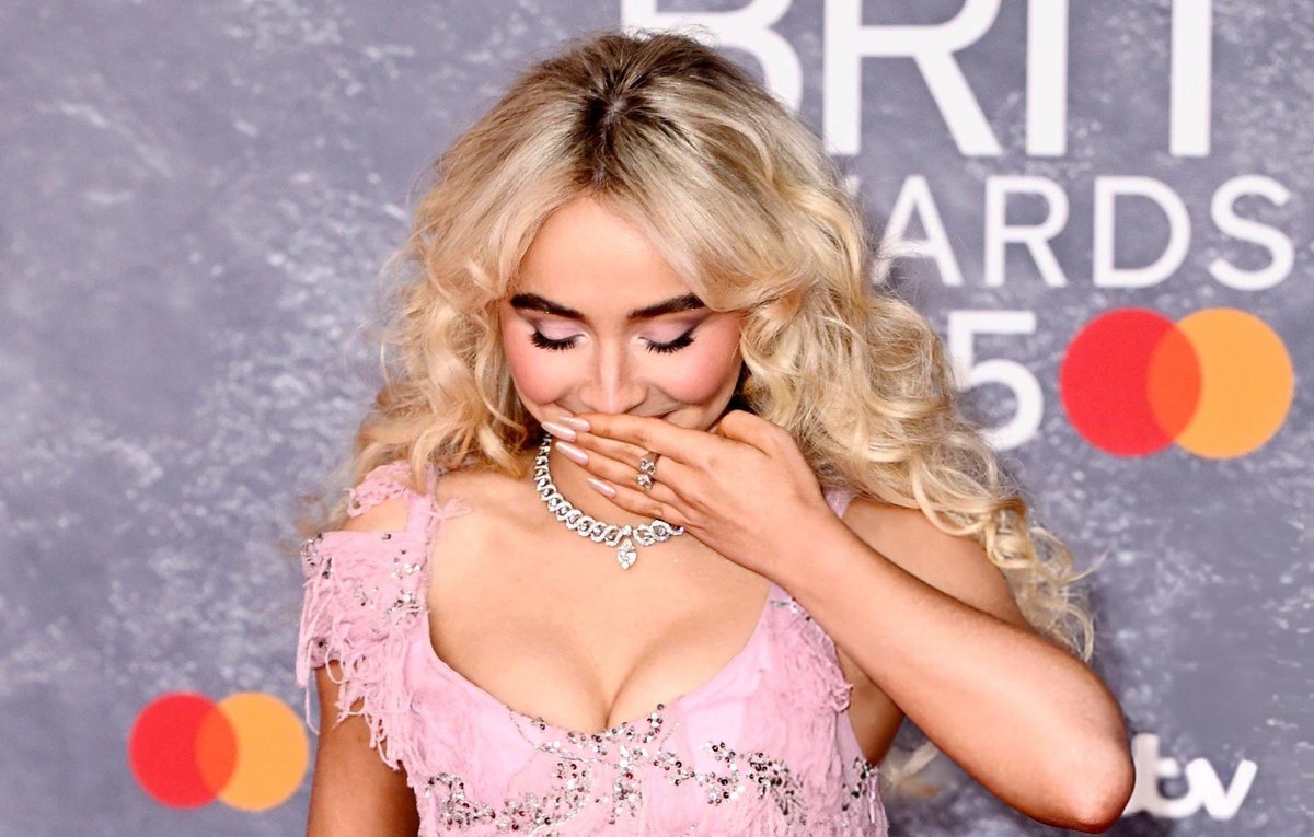 longstorysabs's tweet image. 