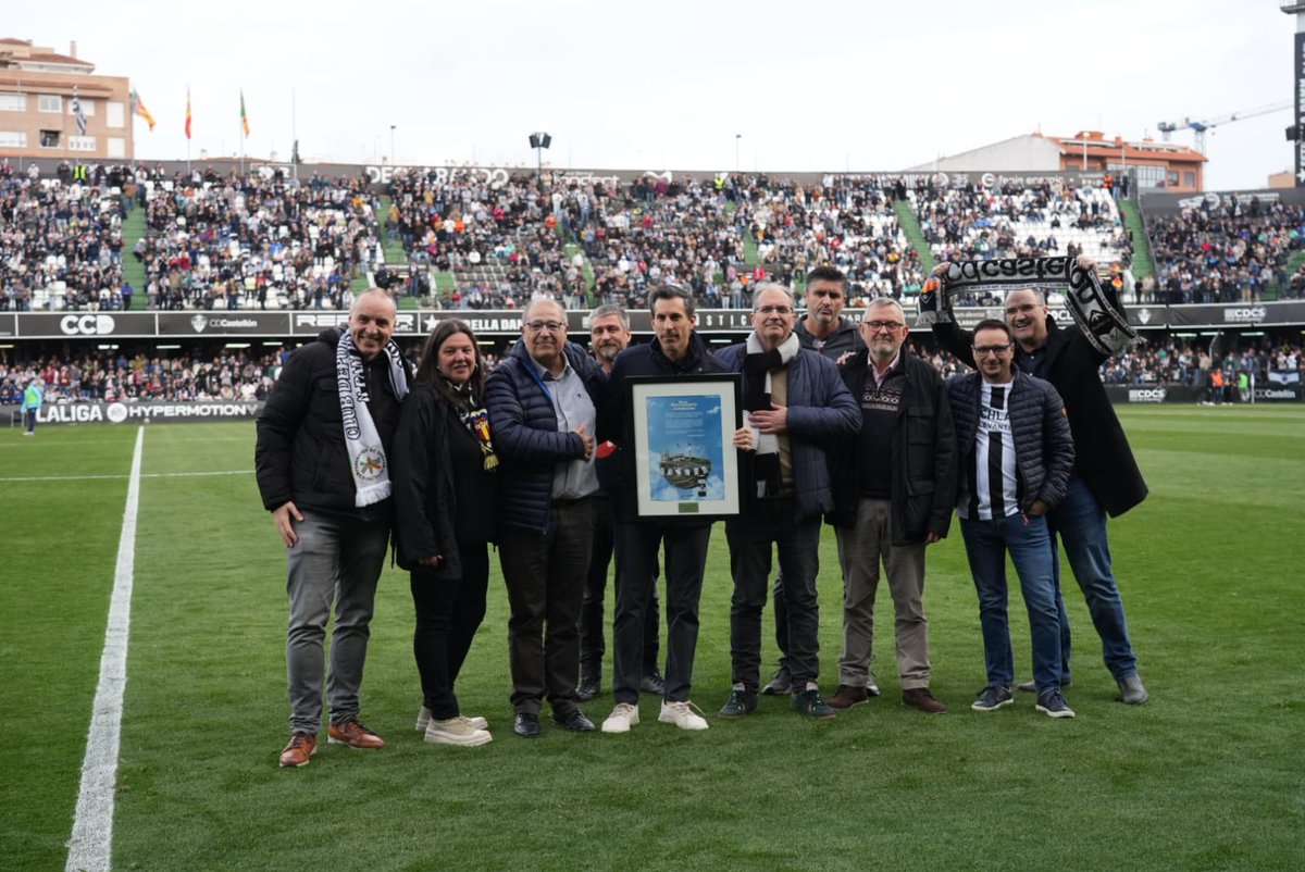 Gracias <a href="/haralabob/">Haralabos Voulgaris</a> por esta celebración memorable y emocionante. <a href="/Sent_Albinegro/">SentimientoAlbinegro</a> ha sido un trabajo colectivo, en el que nos ha acompañado mucha gente que ha querido al <a href="/CDCastellon/">CD Castellón</a> por encima de todo en lo bueno y en lo malo. Ha sido el honor de nuestras vidas. PPO.