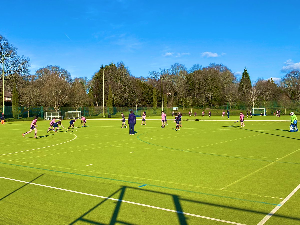 Lots of quality action on show today in our netball fixtures vs Priors Field and hockey fixtures vs Charterhouse. 🏑🏐💙❤️💪 
#TeamChurchers