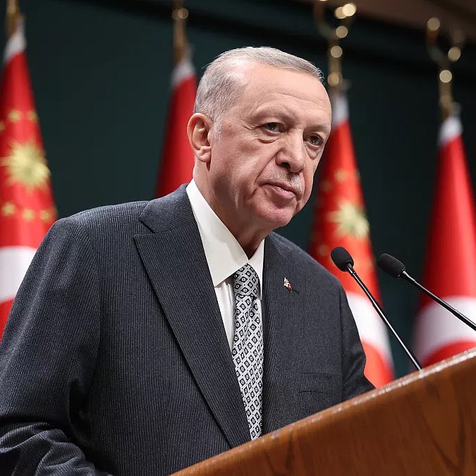 ZamHaberAjans's tweet photo. Cumhurbaşkanı Erdoğan: "Bundan sonra Türkiye'de kavga yerine hoşgörü, nefret yerine saygı olacak." https://t.co/HVqlZbUamg