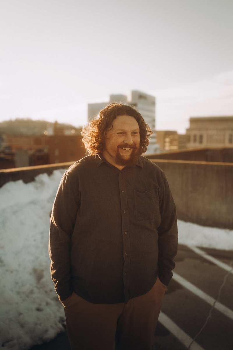 art_qm's tweet image. Today, Murphy Photography and Film turns one year old!
One year as a full-time photographer and videographer in West Virginia! Over the past year, I’ve achieved so many goals and milestones, including:
-Founding my own photography podcast, Pull Focus
-Becoming a fully monetized…