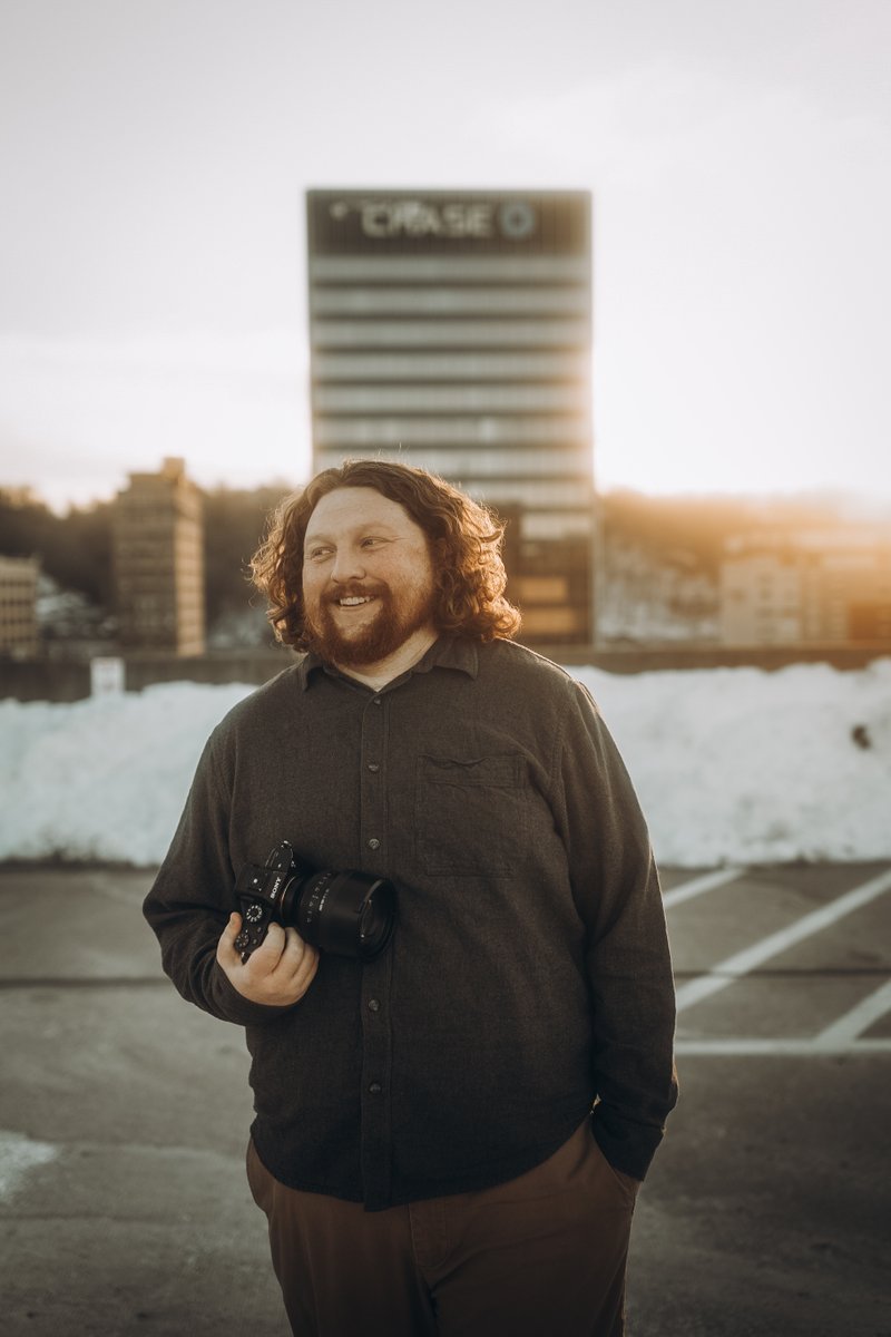 art_qm's tweet image. Today, Murphy Photography and Film turns one year old!
One year as a full-time photographer and videographer in West Virginia! Over the past year, I’ve achieved so many goals and milestones, including:
-Founding my own photography podcast, Pull Focus
-Becoming a fully monetized…