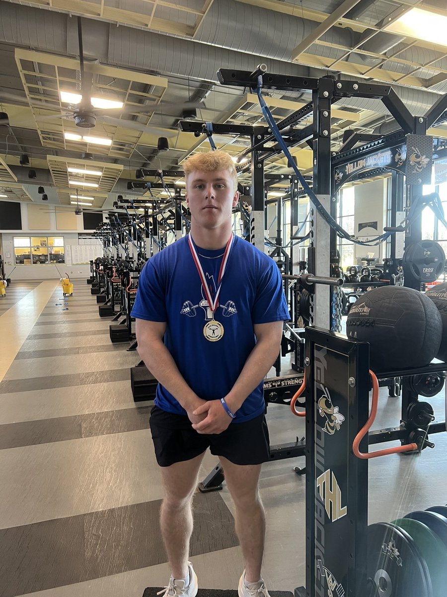 Congratulations to our region placers and our guys competing at region strength meet. 
1st place- Kade Maxey, Carter McCollum, Nate Taylor, Ryan Moody, and TJ McCullough
3rd place- Garret Adcox