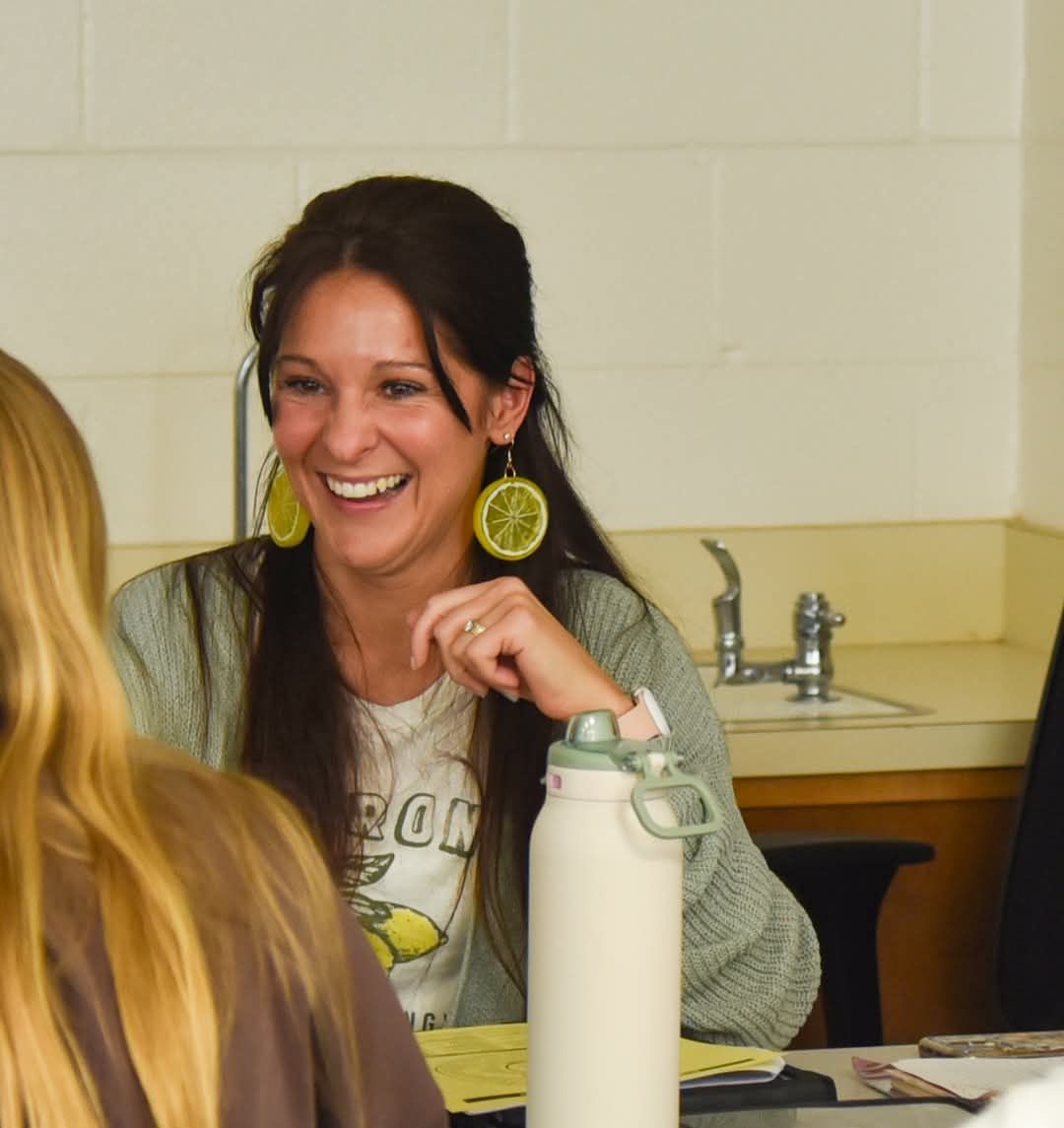 bcsdschools's tweet image. Success starts with a growth mindset. To ensure our first-year teachers reach their goals for Year 1, our GUIDE program offers professional develop opportunities and teacher support throughout their rookie year. #makingapositivedifference #chsnews