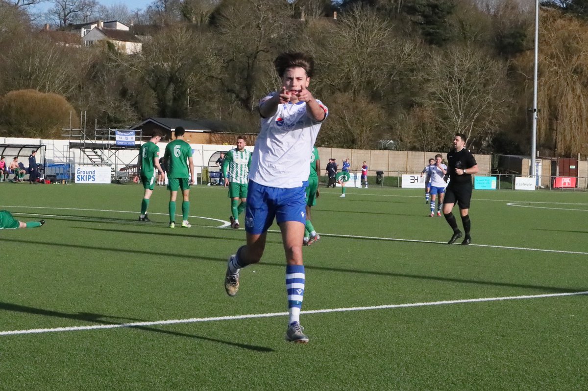 An Excellent win for The E’s!

Enfield 7-0 Kidlington 

Goals from Brad McClenaghan, Jack Taylor, George Thompson x2, Hussein Mahdi, Matt Hurley and Matt Thoma! 

Our Man of the Match award went to George Thompson!

Come on you E’s! 💙

#OnlyOneEnfield