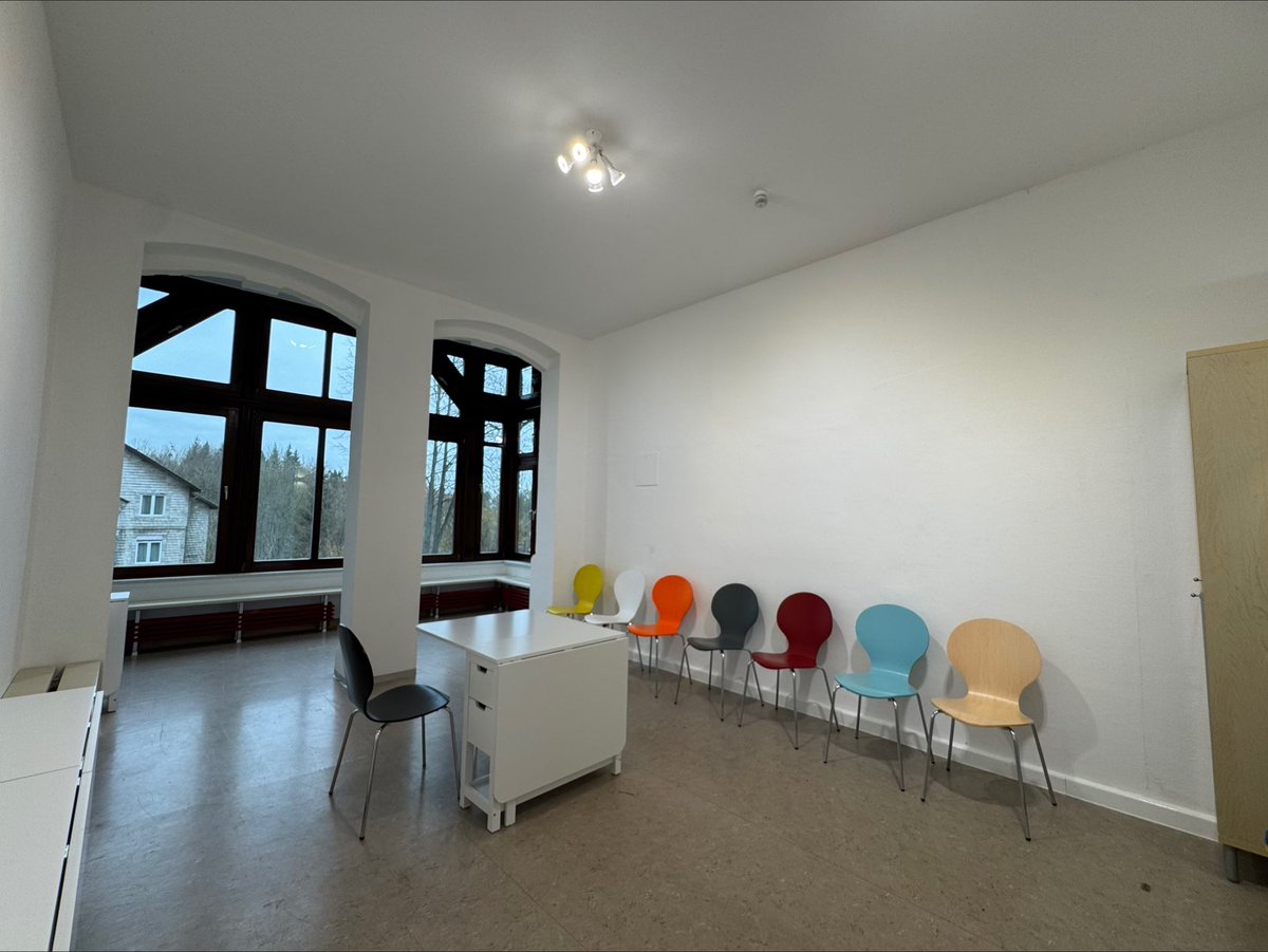 Schnepfenthal's tweet image. Unsere Villa wird für Tagungen gebucht und freut sich auf ihre Gäste!
Werbung 

#Tagungslocation #Tagungsraum #Seminarraum #MeetingLocation  #Teamevent #BusinessRetreat #OffsiteMeeting  #Inspiration #Teamtage #KulturvillaSchnepfenthal #Tagungsräume #Eventlocation #Firmenworkshop