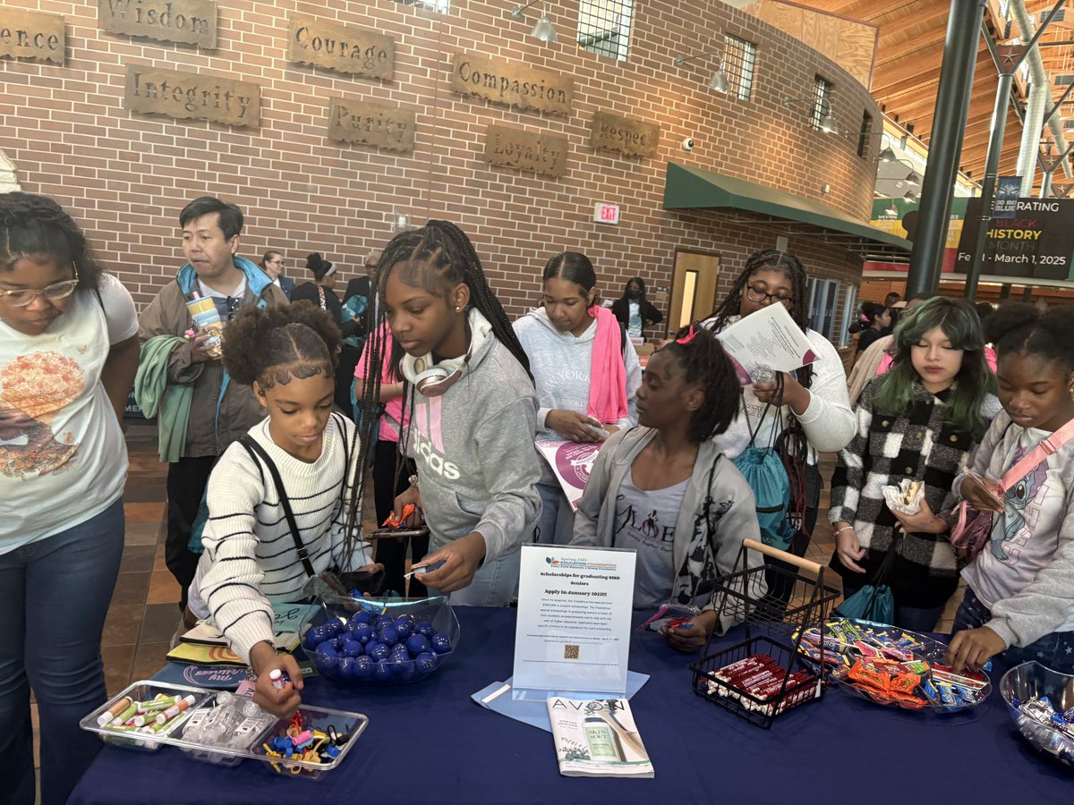 SpringEdFound's tweet image. SISD Education Foundation was in the HOUSE at Dekaney for the Girls Summit! @SpringISD @SpringISD_FACE @RegTexasRVP