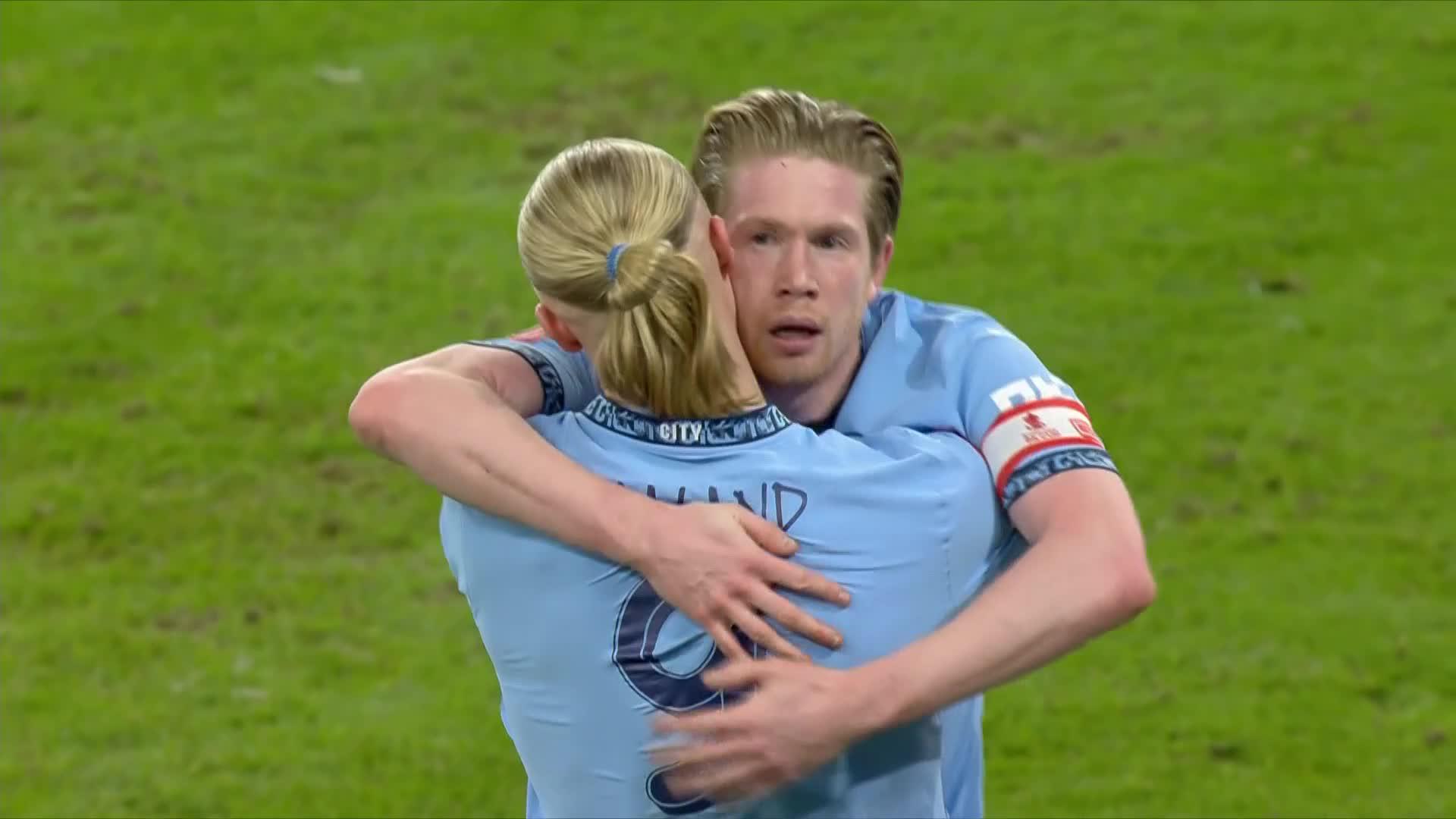 Erling Haaland plays it across to Kevin De Bruyne who grabs @ManCity's third ⚽️#EmiratesFACup