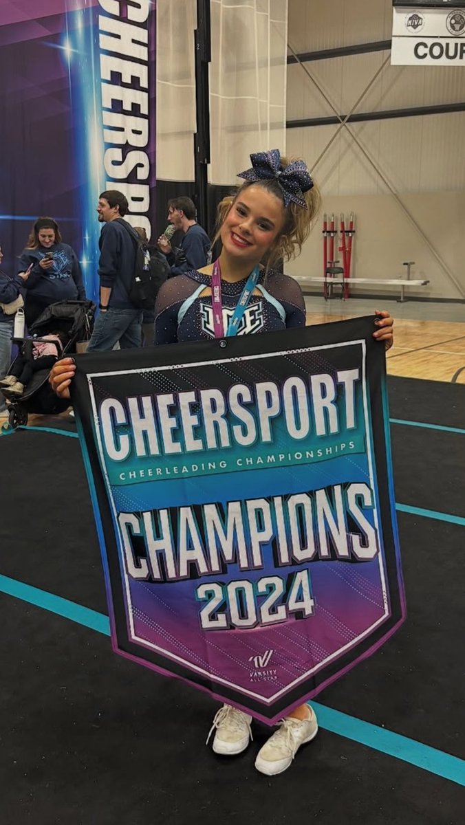 MadylinSchaeff3's tweet photo. PLEASE KEEP YOUR EYE OUT FOR THIS ATHLETE ALANNAH!!! She went running from her team and is currently unaccounted for! https://t.co/Eu8fsIdNYL