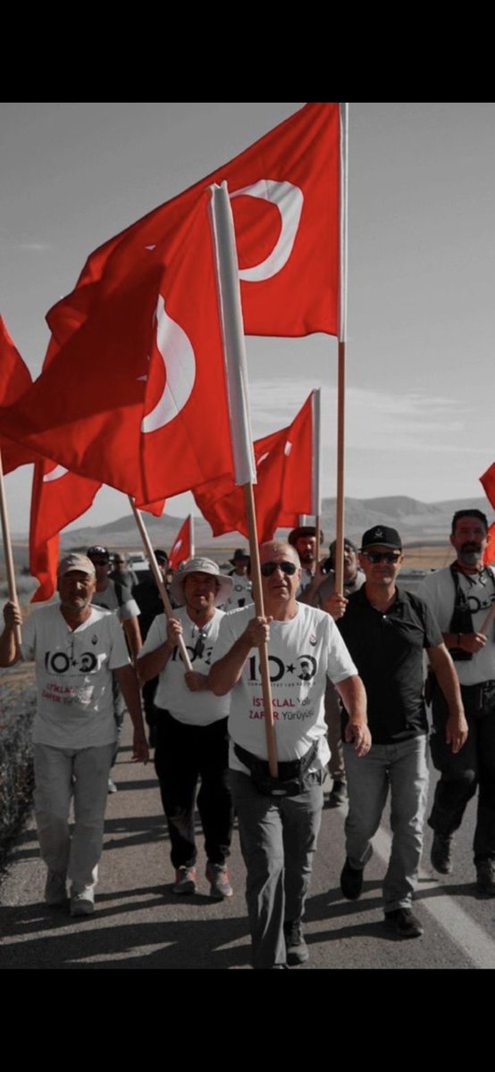 Büyük Türk milletini birlik olmaya davet ediyoruz,
Ne Mutlu Türküm Diyene