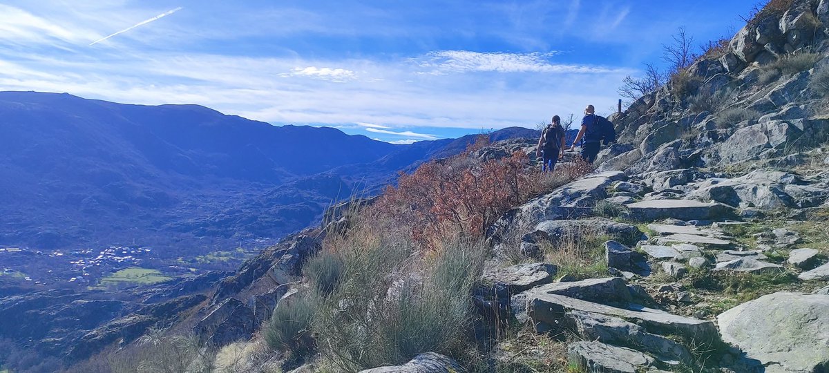 Ceeleber's tweet image. Por cierto el domingo estuve por las alturas