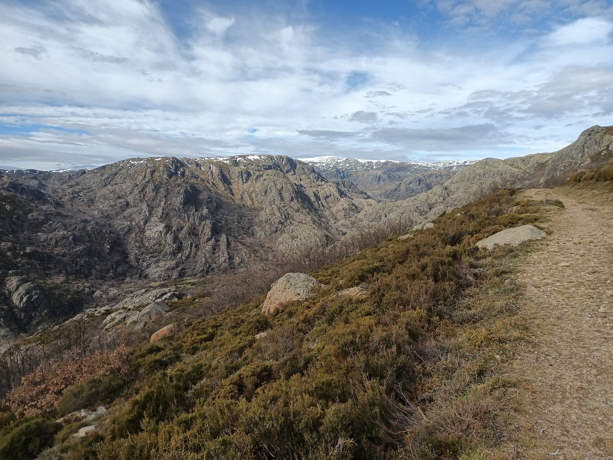 Ceeleber's tweet image. Por cierto el domingo estuve por las alturas