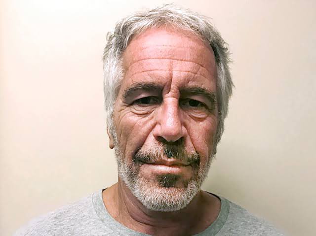 AFpost's tweet photo. The “Epstein Files” handed to pro-Trump influencers are completely blacked out and unreadable.

Follow: @AFpost https://t.co/D3YukW8XfE