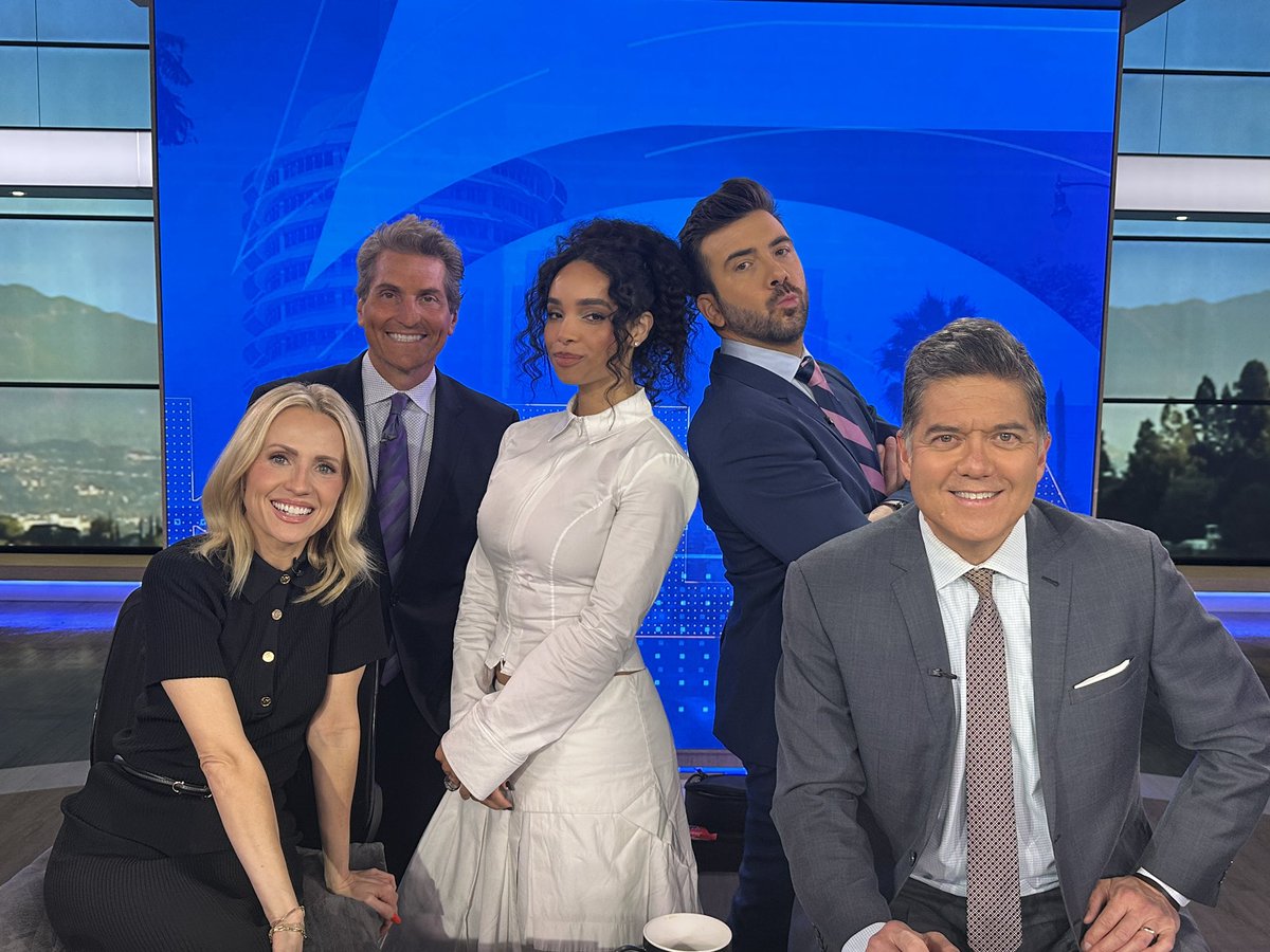 WHO POSED BEST?
Madison Shamoun of <a href="/Tubi/">Tubi</a>'s "The Z-Suite" had a "pose off" with our <a href="/JeremyParsonsTV/">Jeremy Parsons</a>. Watch the interview here: ktla.com/video/madison-…