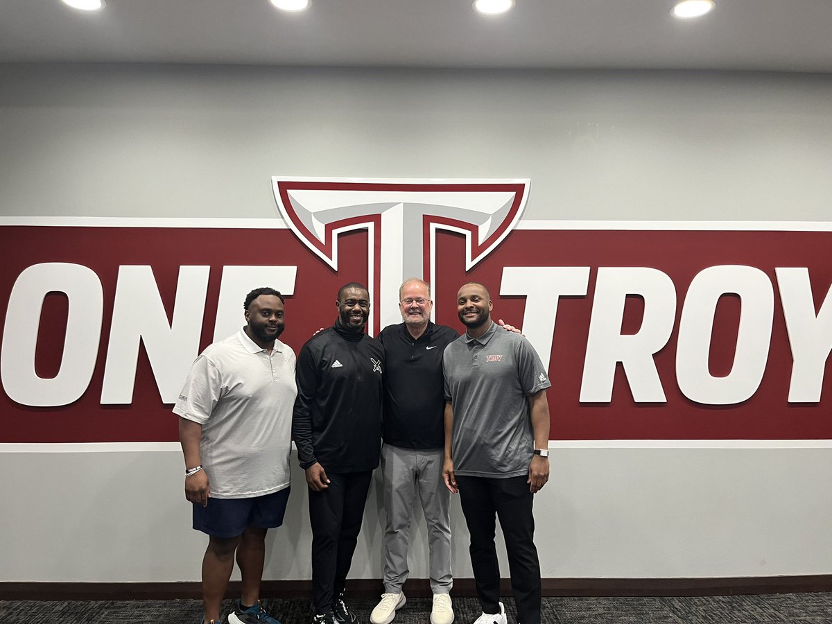 #DG4L <a href="/DavidCutcliffe/">DAVID CUTCLIFFE</a> <a href="/CoachBoyette/">Re'quan Boyette</a> <a href="/j_lloyd5/">Johnathan Lloyd</a> #TheTree #BattleReady