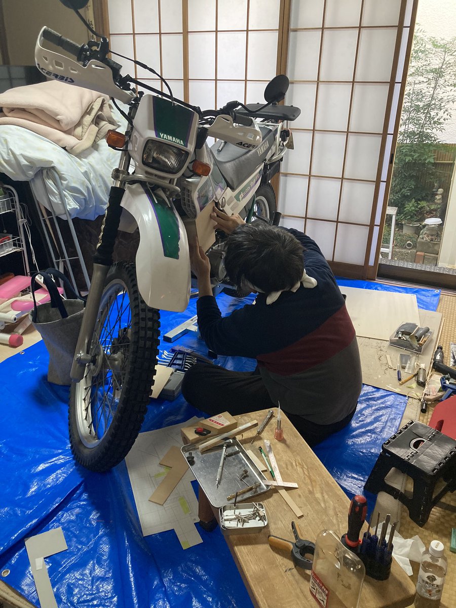 なんとここで…このセローを終末ツーリング仕様、つまりEV化する為に