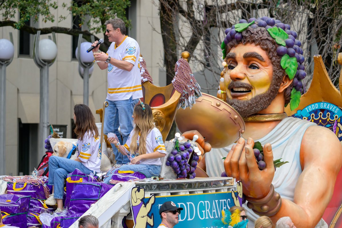 NOLASuperBowlHC's tweet image. It’s been a particularly 𝓼𝓾𝓹𝓮𝓻 Carnival season… Happy Mardi Gras! 🎭
#mardigras #neworleans