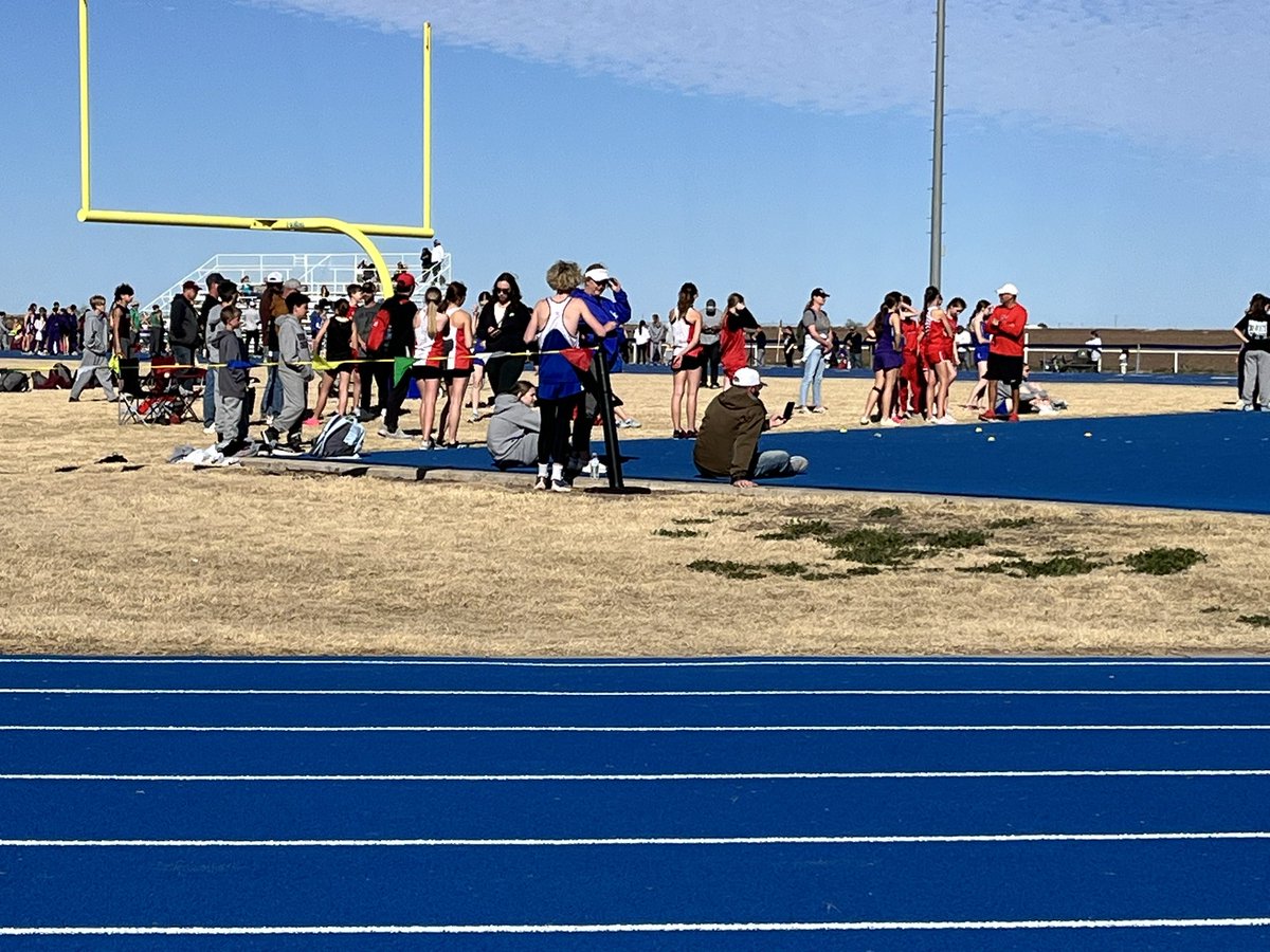 CalebVird's tweet image. It’s a beauty day for track in Veribest TX!
#FCA
#E3