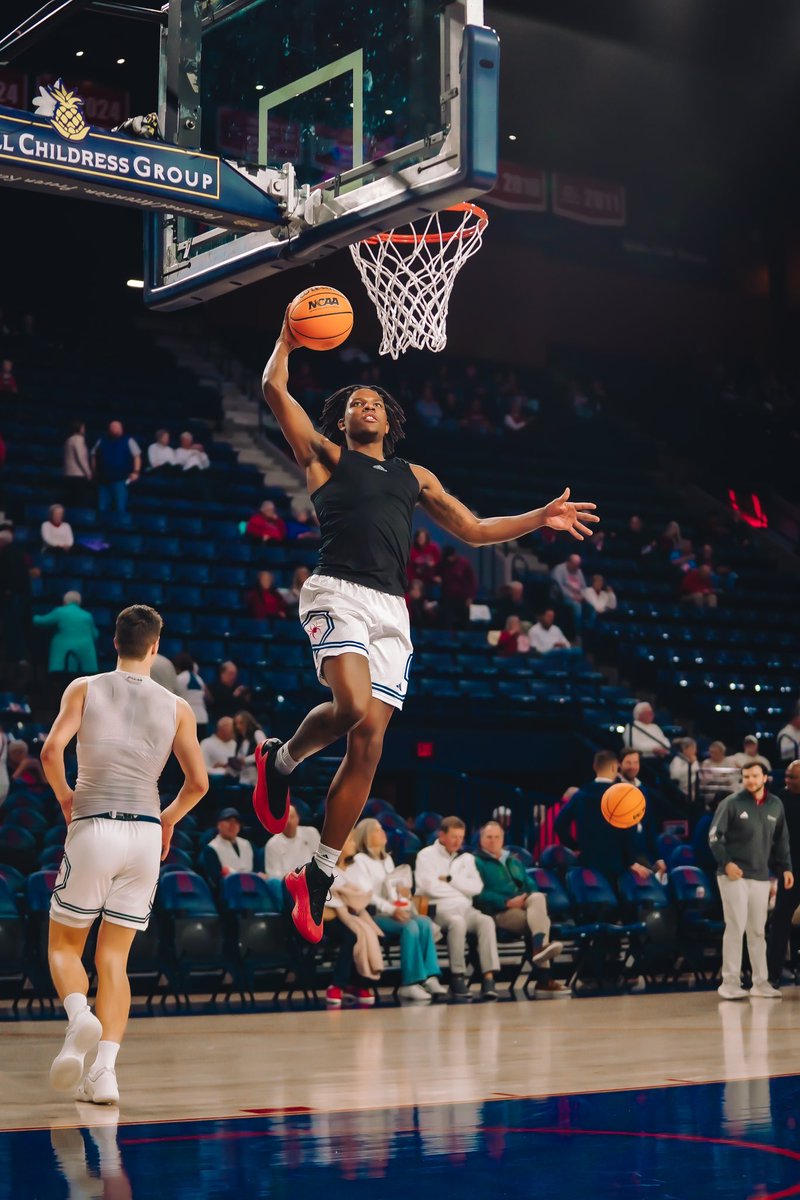 Jaylen Robinson ♨ tweet media