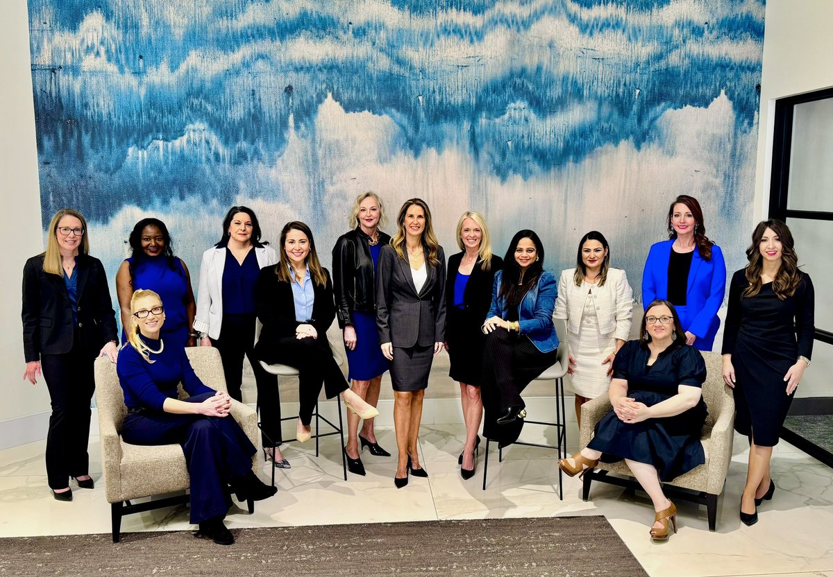 Tracie Frazier (@traciefrazier) on Twitter photo Excited to introduce our 2025 Board of Directors at <a href="/CREWDALLAS/">CREW Dallas</a> Join me in celebrating the incredible team driving this chapter forward! #InnovateInspireImpact Discover more about CREW Dallas and opportunities to engage here: dallas.crewnetwork.org Excited to introduce our 2025 Board of Directors at <a href="/CREWDALLAS/">CREW Dallas</a> Join me in celebrating the incredible team driving this chapter forward! #InnovateInspireImpact Discover more about CREW Dallas and opportunities to engage here: dallas.crewnetwork.org