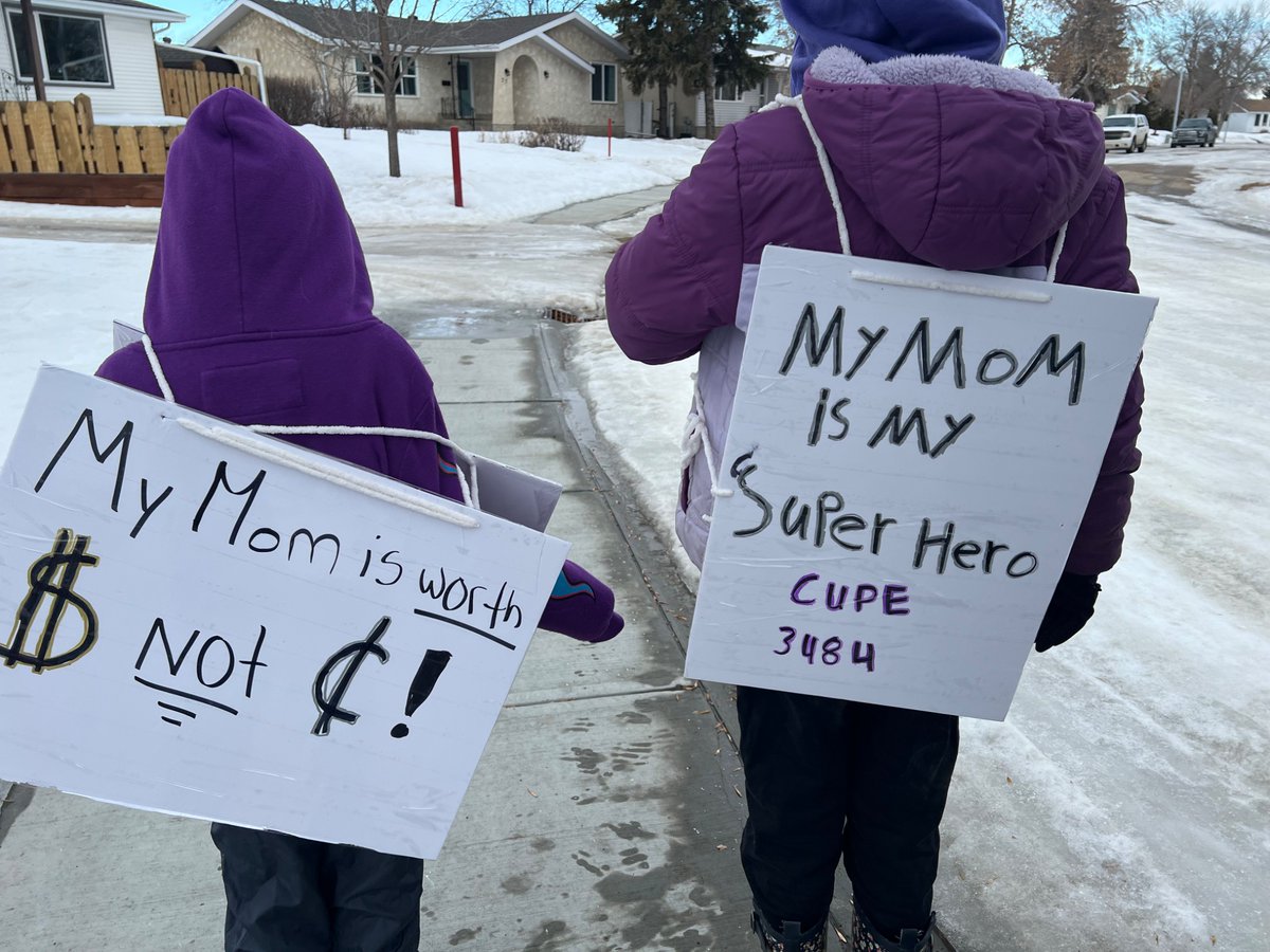 Day 4 ✊.  I would like to extend my gratitude to Janette MacDonald, Ryan Pollard and Isaac Pollard for their participation. Also, I appreciate the ongoing support of my partner in striking and personal caregiver Katrina Sale. Solidarity !