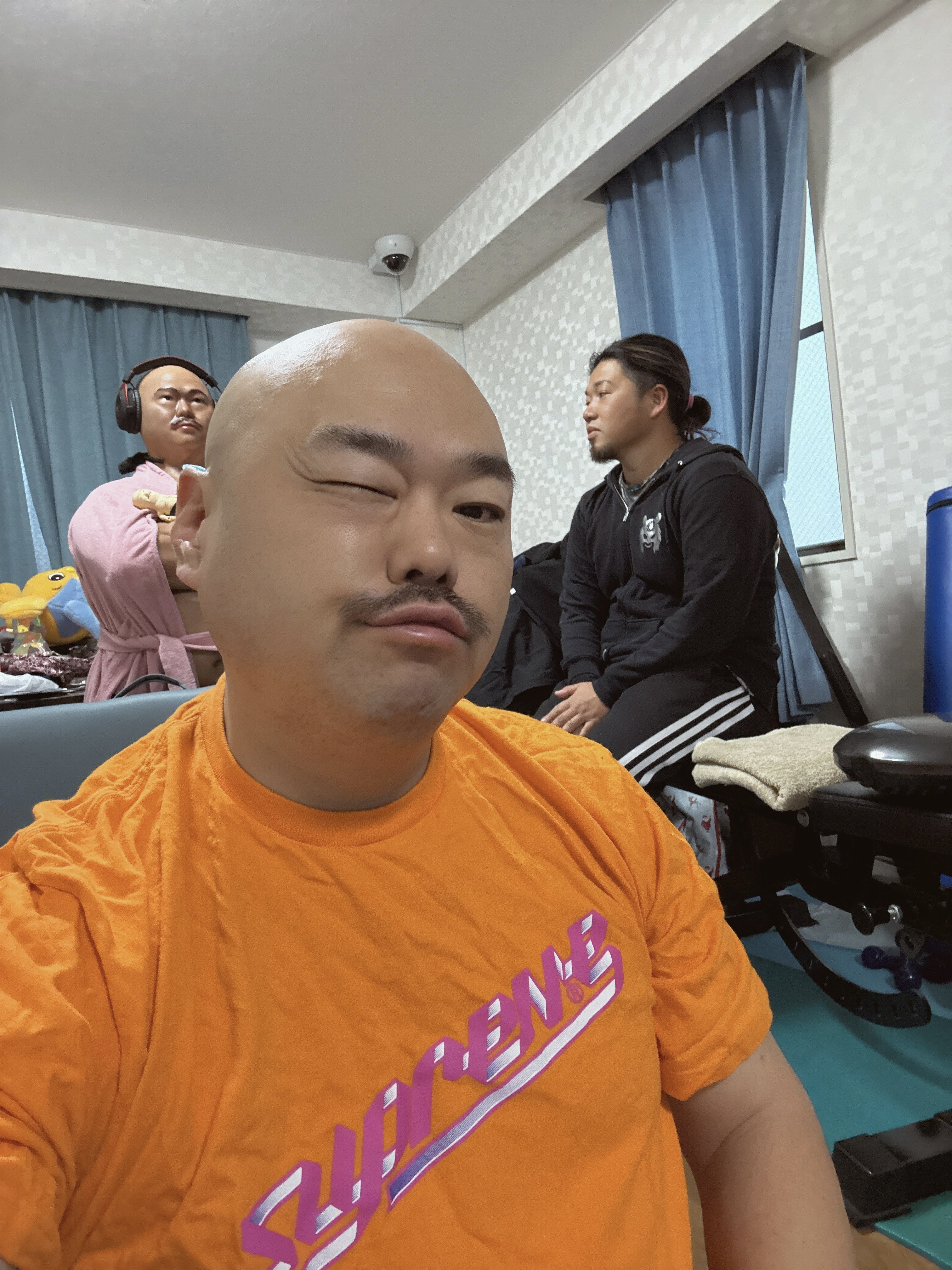 なんなのぉー(；ω；) このキャンペーン！！ ↓ vt.tiktok.com/ZSFvXjM6H/ #クロちゃん #クロちゃんパンチングマシーン  #TikTok
