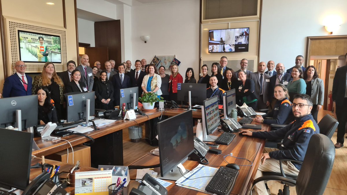 Nicola Minasi (@minasio) on Twitter photo A great welcome to 🇺🇸 #consular officers from <a href="/StateDept/">Department of State</a> in Rome for joint training.
Consular affairs are about improving and saving lives of fellow nationals abroad:
no matter what country you work for, people in this job always manage to understand each other!
#Diplomacy A great welcome to 🇺🇸 #consular officers from <a href="/StateDept/">Department of State</a> in Rome for joint training.
Consular affairs are about improving and saving lives of fellow nationals abroad:
no matter what country you work for, people in this job always manage to understand each other!
#Diplomacy