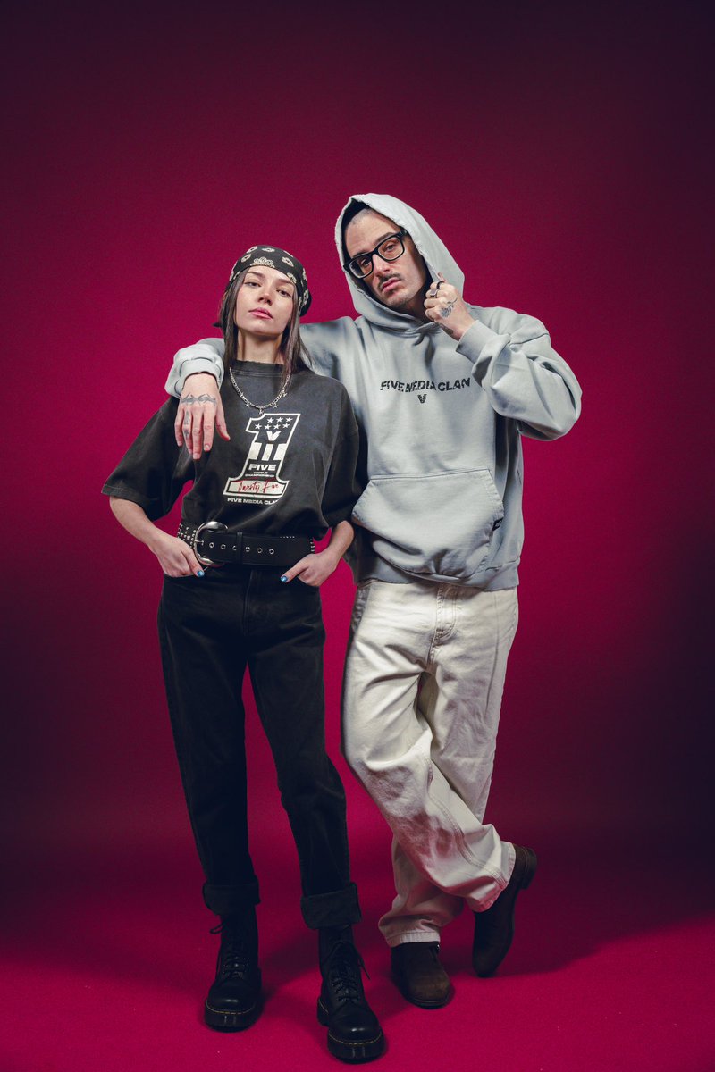 FIVEMediaClan's tweet image. We cooked and it’s southern fried 🤠🇺🇸

FIVE Media Clan Starred Collection OUT NOW!!!