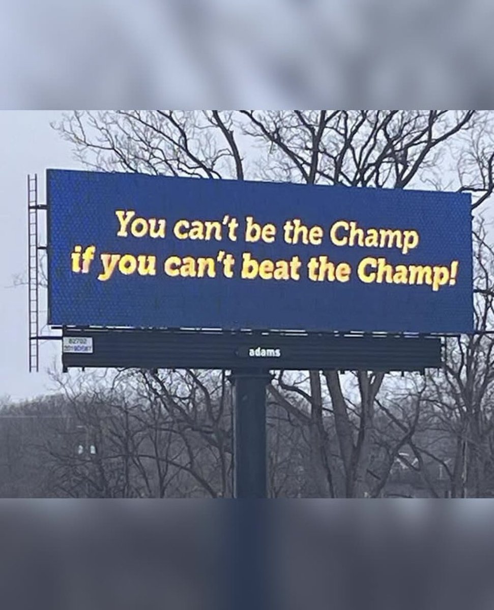 22Saturdays's tweet image. Top 100 “Ain’t Nothin Like College Football” Moments of the Year
#66- A Michigan fan buys this billboard in Columbus after Ohio St beats Notre Dame to win the National Title