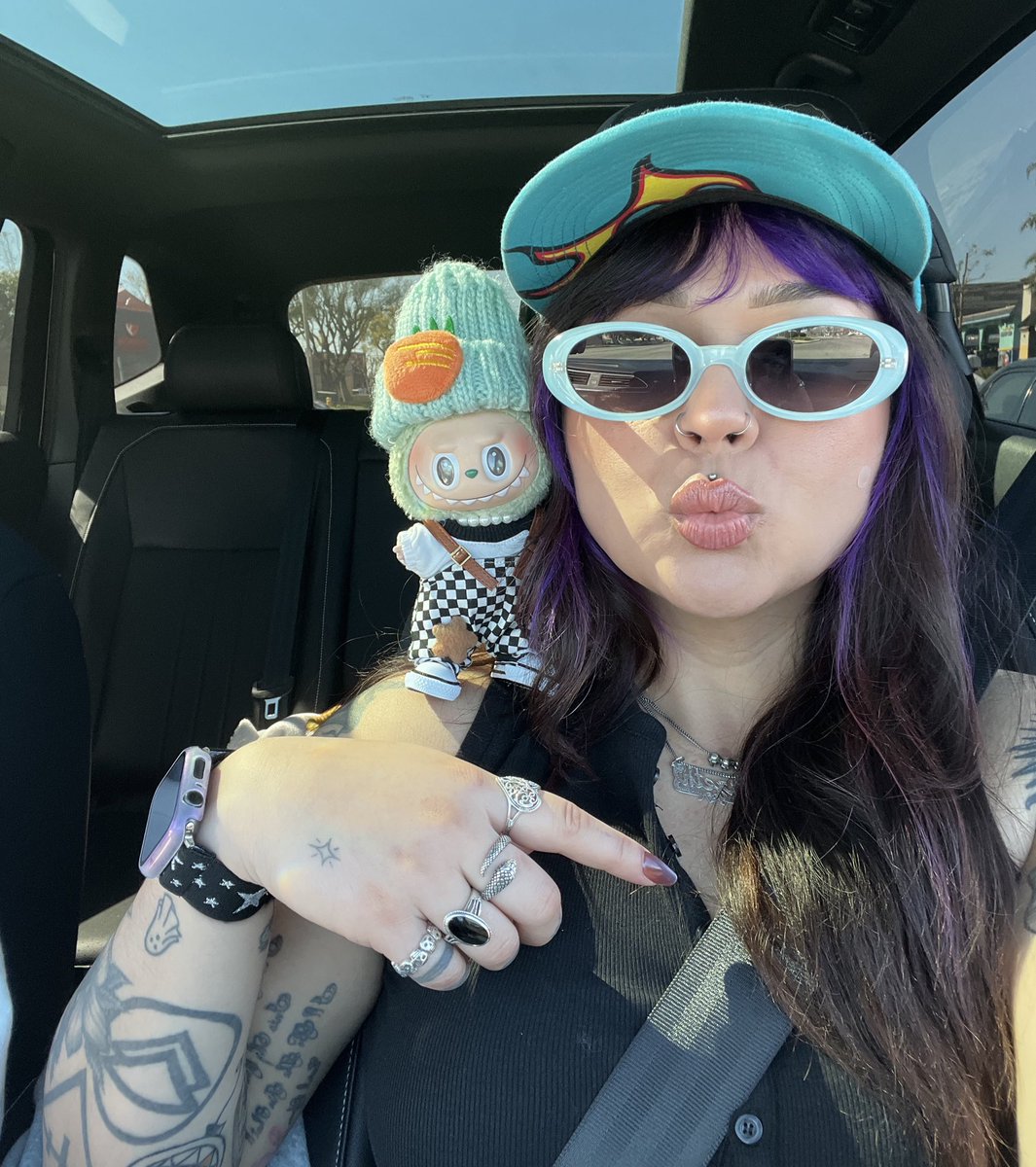 xmidwesterngrrl's tweet photo. heeeeeeellOooOoo twitter….  NOT x, it’s been a while https://t.co/xAz1osbhMy