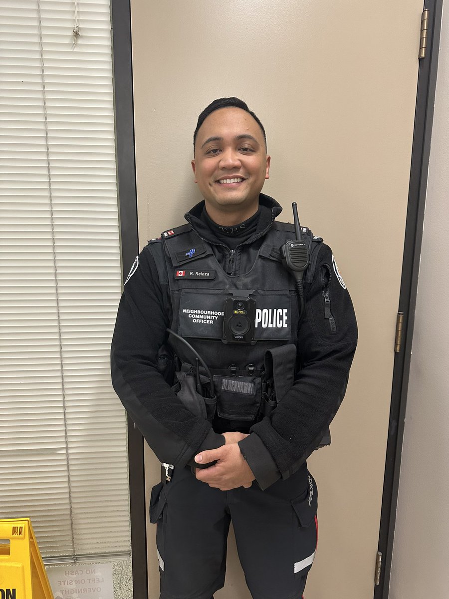 53 Division (@tps53div) on Twitter photo 53 Division NCO Saves Baby’s Life!
On Sunday February 23 , a frantic mother called 911 after her 12 day old infant stopped breathing. PC Ralph Reloza responded immediately, before paramedics & performed CPR , saving the child’s life! <a href="/TorontoPolice/">Toronto Police</a> <a href="/TPSMyronDemkiw/">Chief Myron Demkiw</a> <a href="/tpsJohnson/">Deputy Chief Rob Johnson TPS</a> 53 Division NCO Saves Baby’s Life!
On Sunday February 23 , a frantic mother called 911 after her 12 day old infant stopped breathing. PC Ralph Reloza responded immediately, before paramedics & performed CPR , saving the child’s life! <a href="/TorontoPolice/">Toronto Police</a> <a href="/TPSMyronDemkiw/">Chief Myron Demkiw</a> <a href="/tpsJohnson/">Deputy Chief Rob Johnson TPS</a>