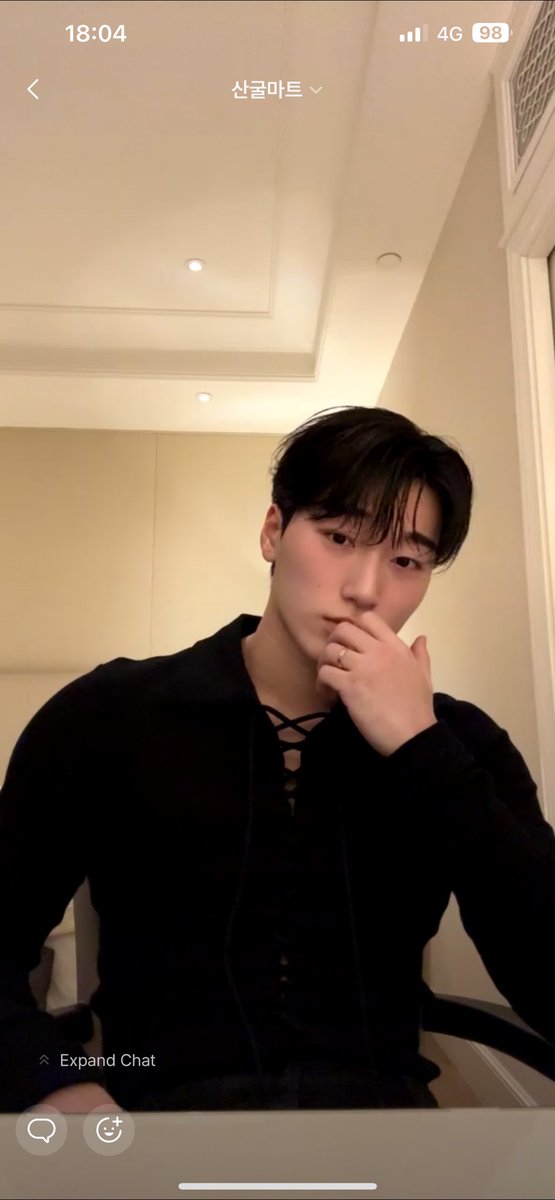 🐈 is seeing bts tweet media