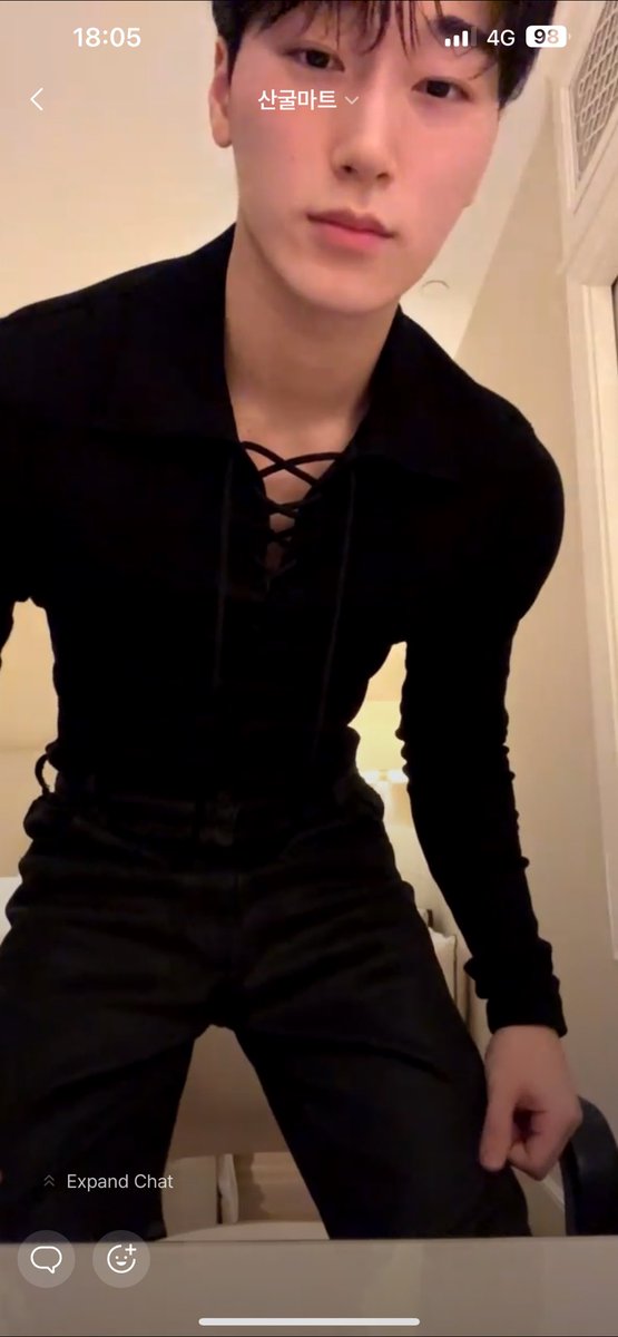 🐈 is seeing bts tweet media