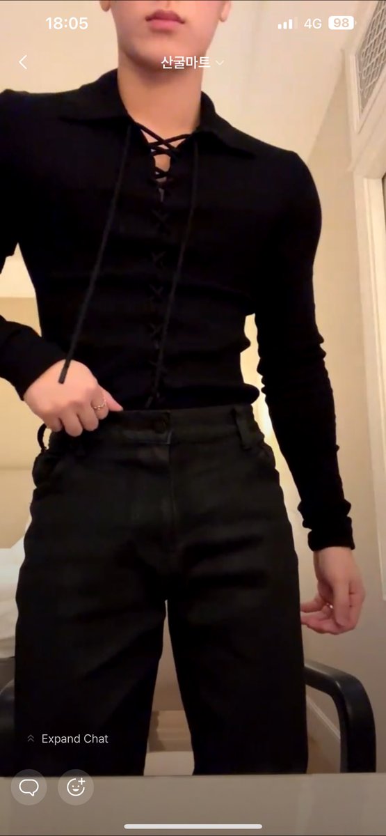 🐈 is seeing bts tweet media