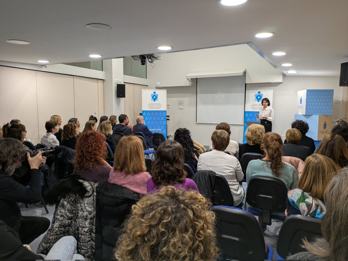 Enfermeras navarras (@coenav) on Twitter photo Bienvenida de <a href="/IsabelIturrioz/">Isabel Iturrioz</a> en la presentación en sociedad de la Estrategia de Investigación de #COENAV. Bienvenida de <a href="/IsabelIturrioz/">Isabel Iturrioz</a> en la presentación en sociedad de la Estrategia de Investigación de #COENAV.
