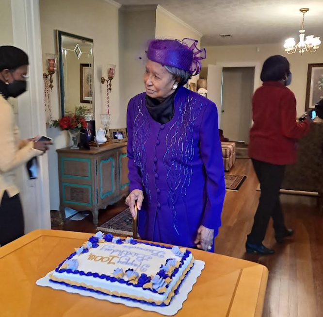 WBRZ's tweet photo. Today is Bernice Moore's 103rd birthday! She's lived through seven wars, the Great Depression, Jim Crow and 18 presidents!

Her favorite saying is "Just Live," and she has graciously been doing just that! Everyone wish Mrs. Moore a very happy birthday! https://t.co/HbL8dNyzrZ