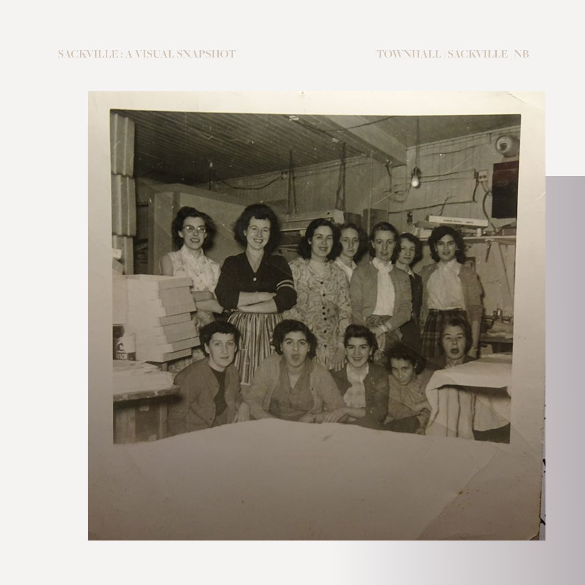 hartoart's tweet image. Guess how many berry boxes the Paper Box Factory made in 1937? Their Berry Box was considered the best in the industry &amp;amp; the factory did a run of up to 1,000,000 boxes. They designed and made boxes for many companies, such as, T. Eaton Co, Hayward and Warwick etc. #boxfactory