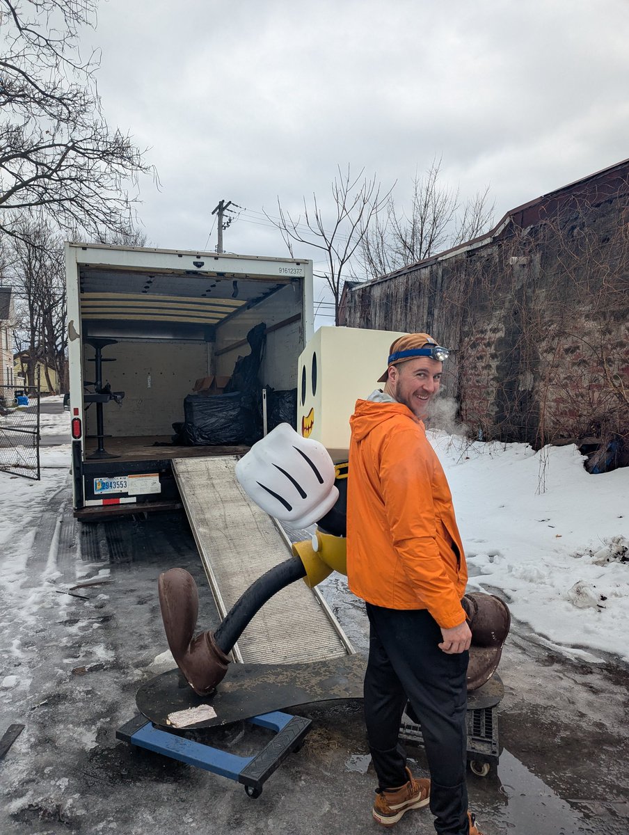 drewbie2shoes tweet media