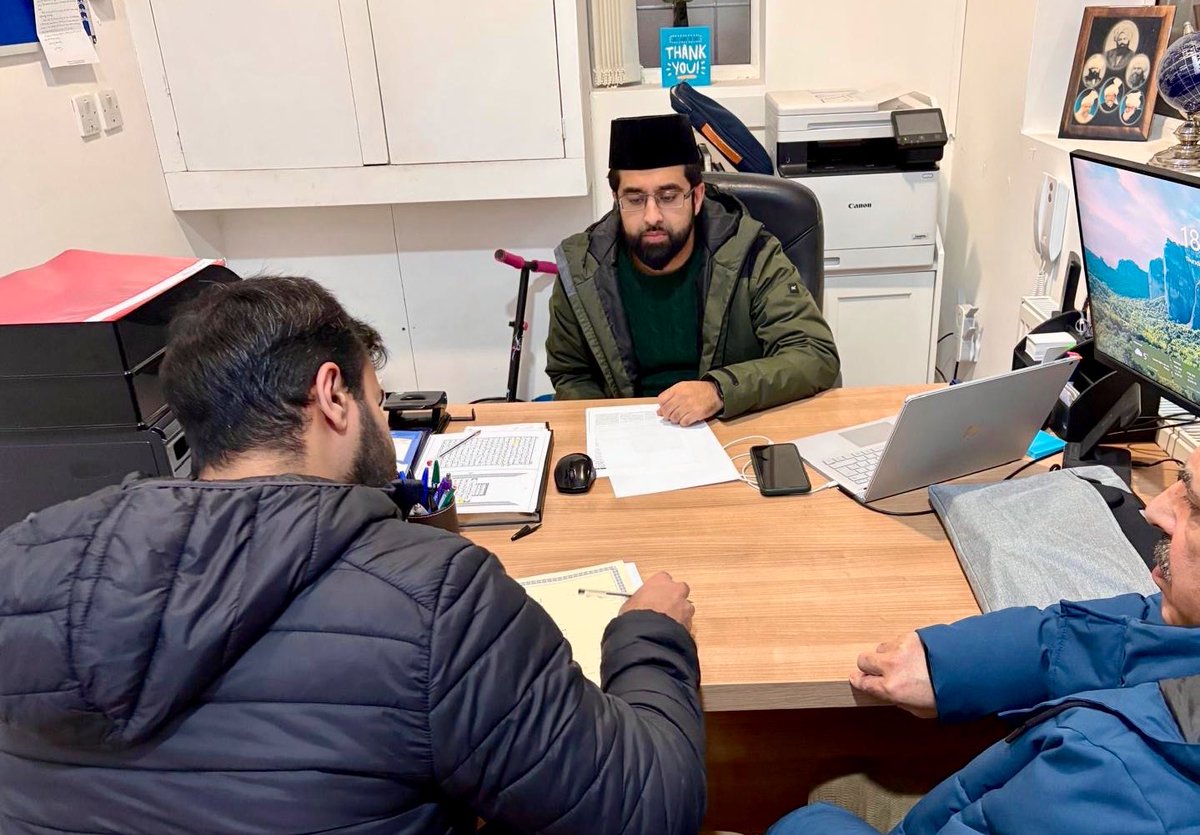 By Allah’s grace, a Sunni brother has accepted Islam Ahmadiyyat. Alhamdulillah!