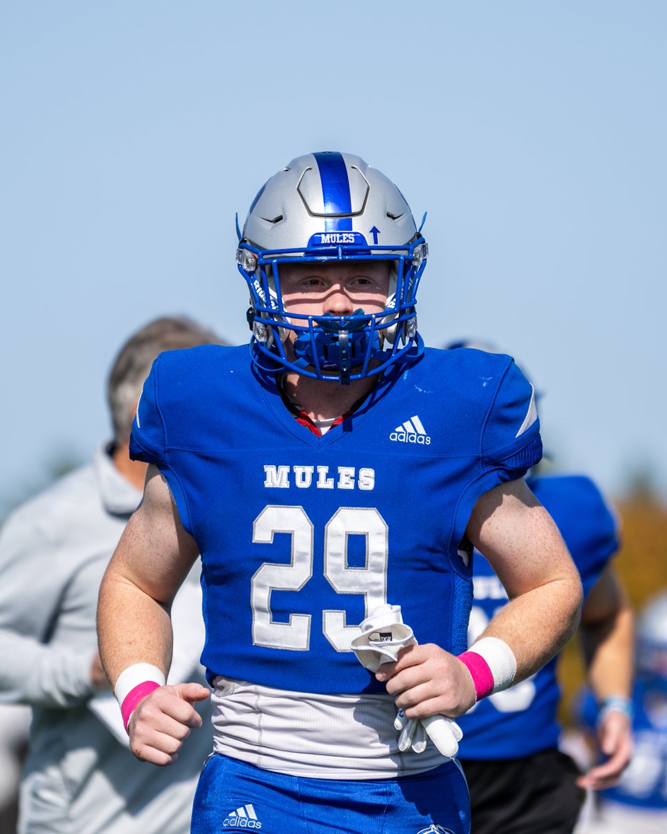 Good luck to FY RB Corey Aubuchon in Colby Baseball's season opener against  UMaine-Farmington tomorrow!
#MULEMADE