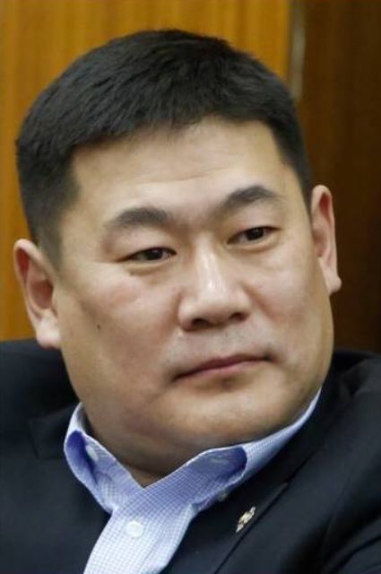 Золбин бузрууд❗️❗️❗️

Тогтсон гэр бүлийн амьдрал гэж бхгүй тийм юм байдгийг огт мэдэхгүй амьдралдаа ч сонсоогүй хулгай залилан хийхээс өөр ямар ч шидгүй бутач 2 шээс эр эмгүй шаалцана солино бандидна гомодно БУЗРЫН ХҮҮРНҮҮД фитий олон юм ДОНГОС фистаа❗️❗️❗️