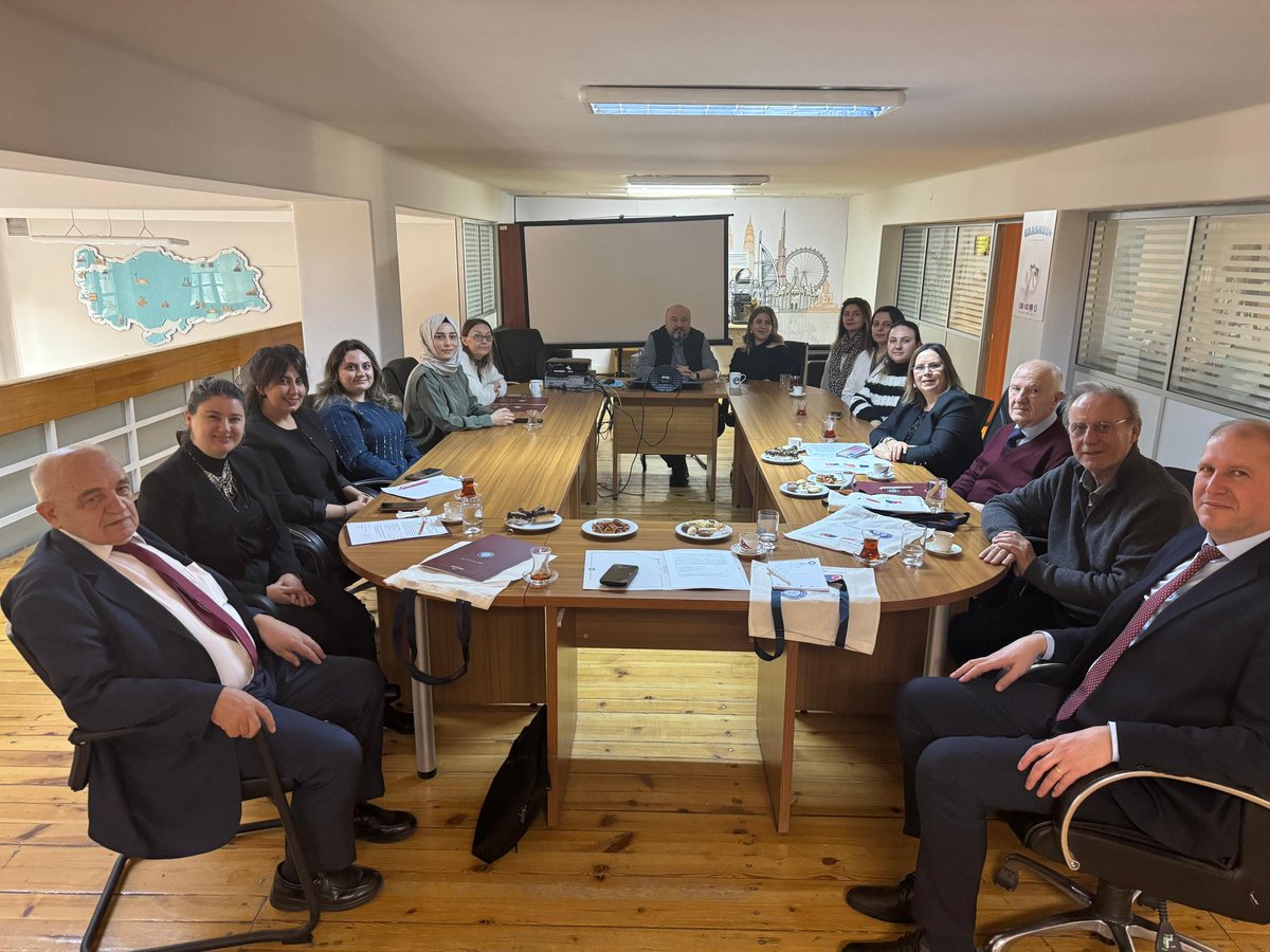 Kosova bağımsızlık günü kapsamında ülkemize ziyarette bulunan Kosova Cumhuriyeti Eski Cumhurbaşkanı Prof. Dr. Fatmir Sejdiu ve beraberindeki heyeti Koordinatörlüğümüzde ağırladık. <a href="/Gazi_Universite/">Gazi Üniversitesi</a>