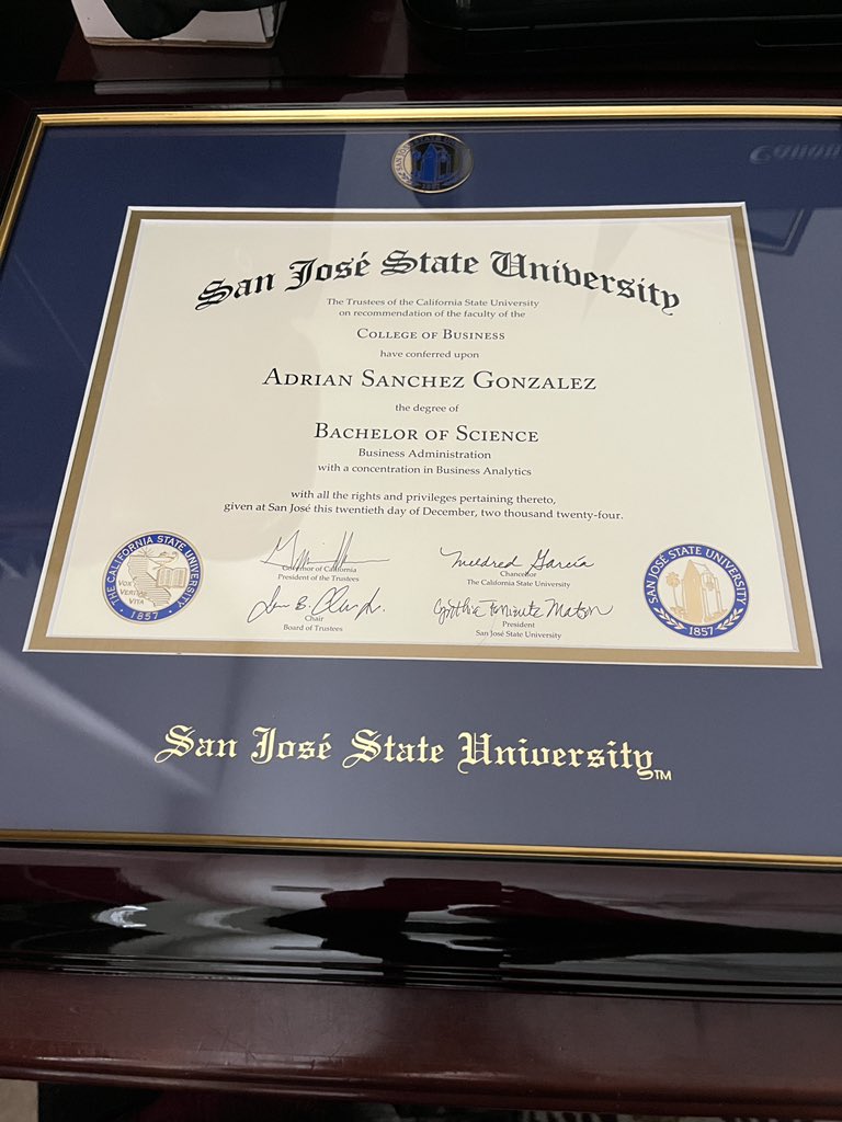 DiSciplinar14n's tweet image. Thank you for all the wonderful memories at @SJSU it was extremely fun chapter in my life and now I’m ready for the next. #MovingFoward #DrivingExcellence #2024Graduate #Fall2024