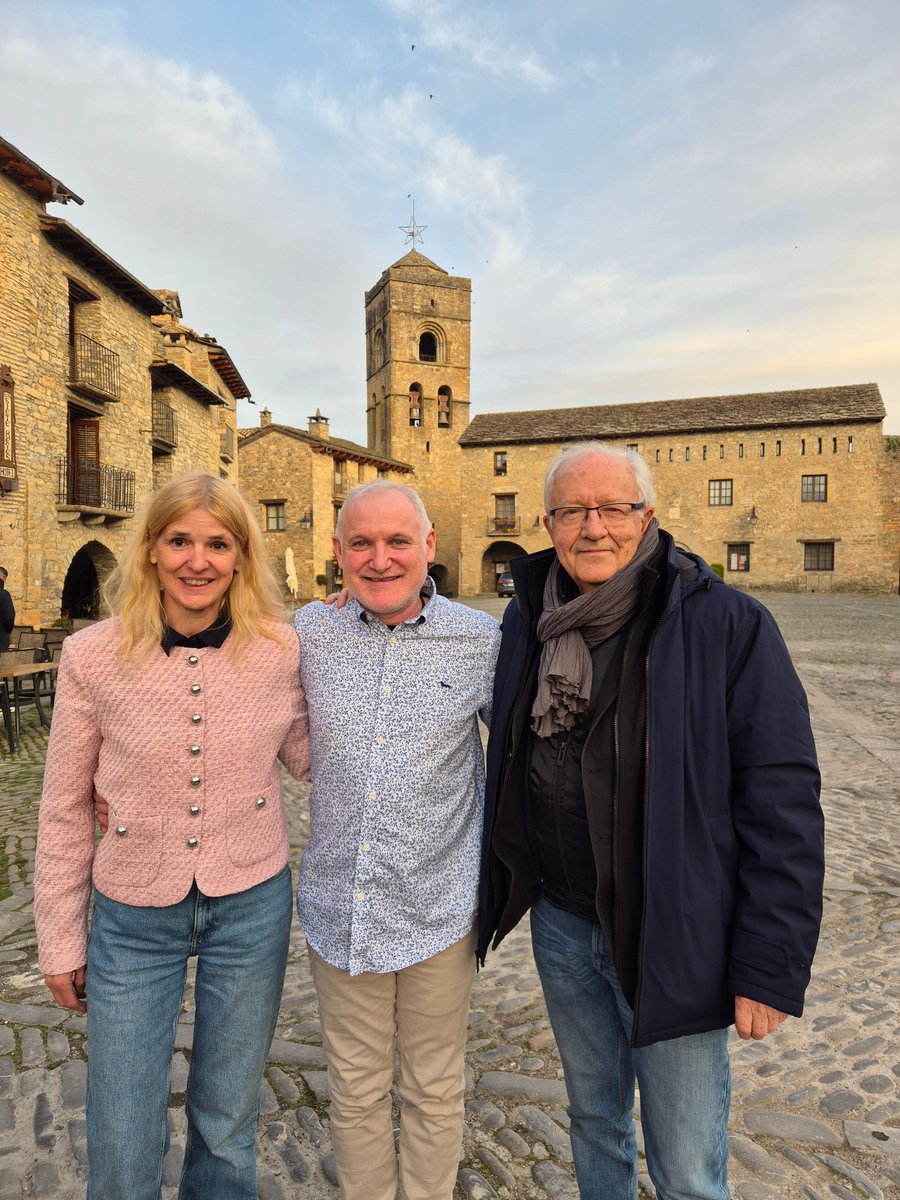 Vignerons 2025!!!
El Panel de expertos se ve este año reforzado por la participación de José Peñín, creador de la guía de vino más prestigiosa de España y leyenda del sector.